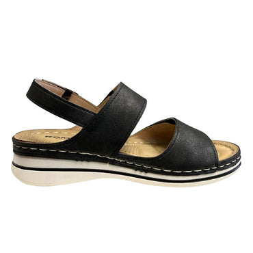 Women's Esther 01