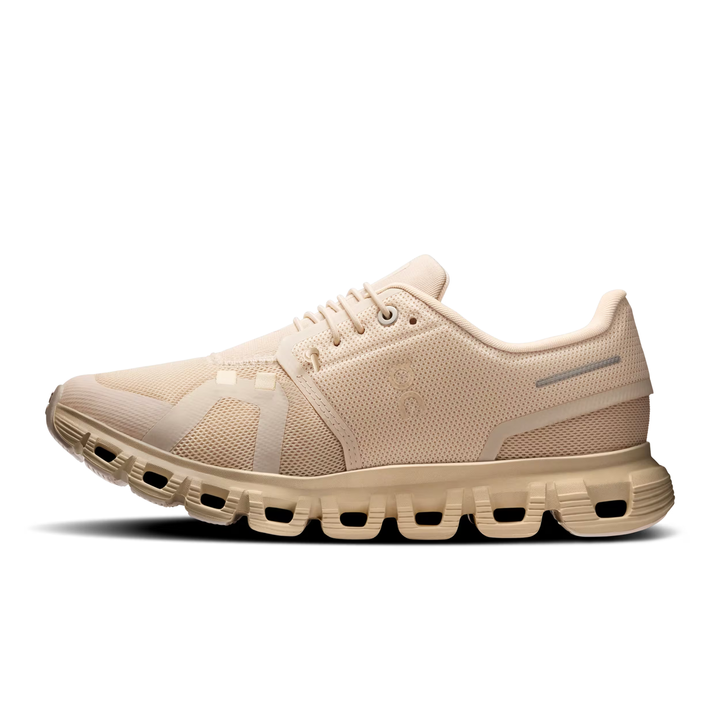 Women's Cloud 6