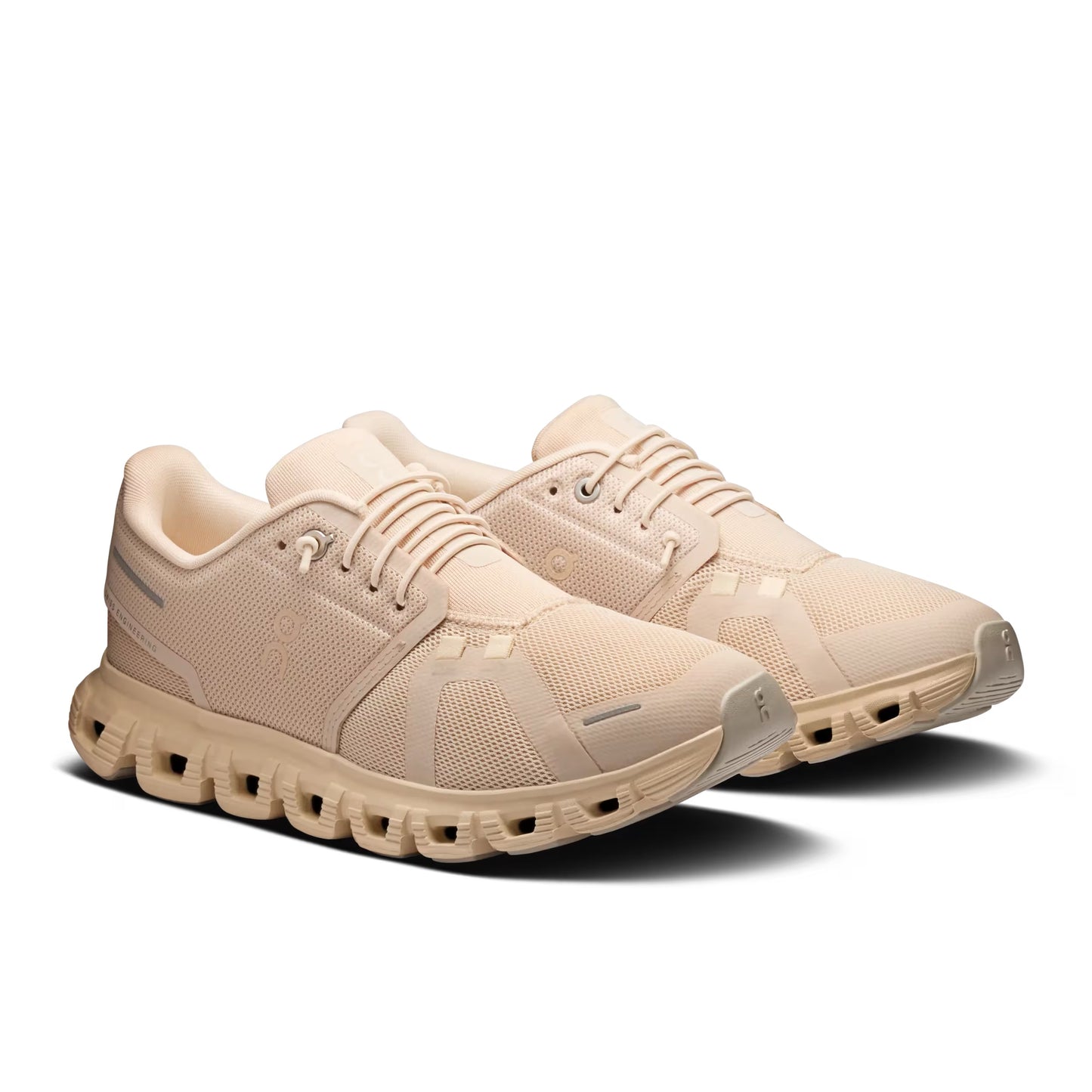 Women's Cloud 6