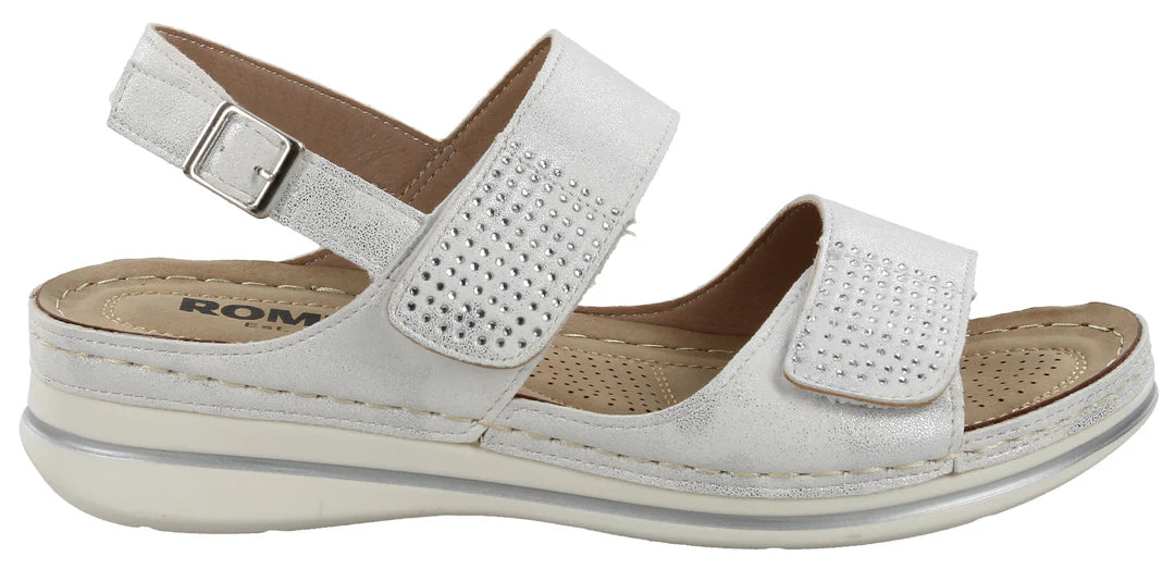 Women's Esther 01