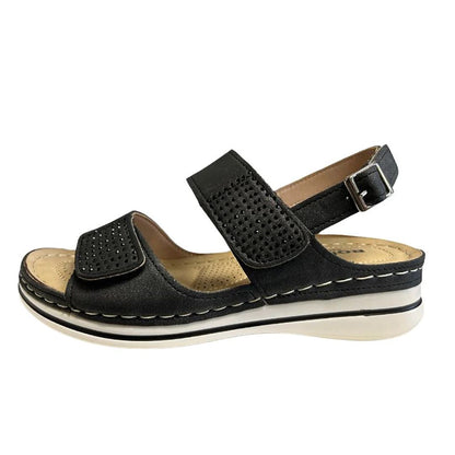 Women's Esther 01