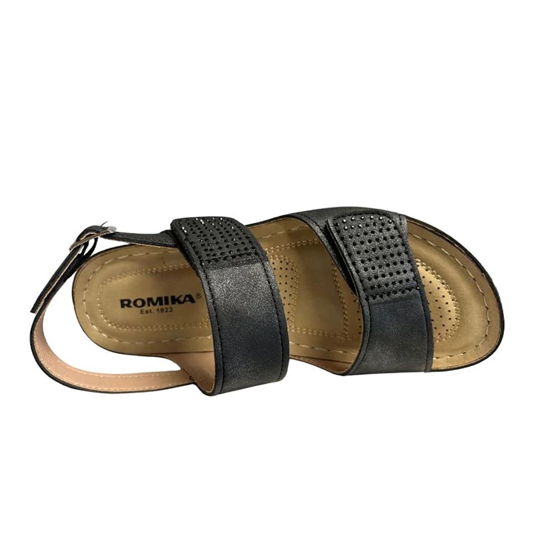 Women's Esther 01
