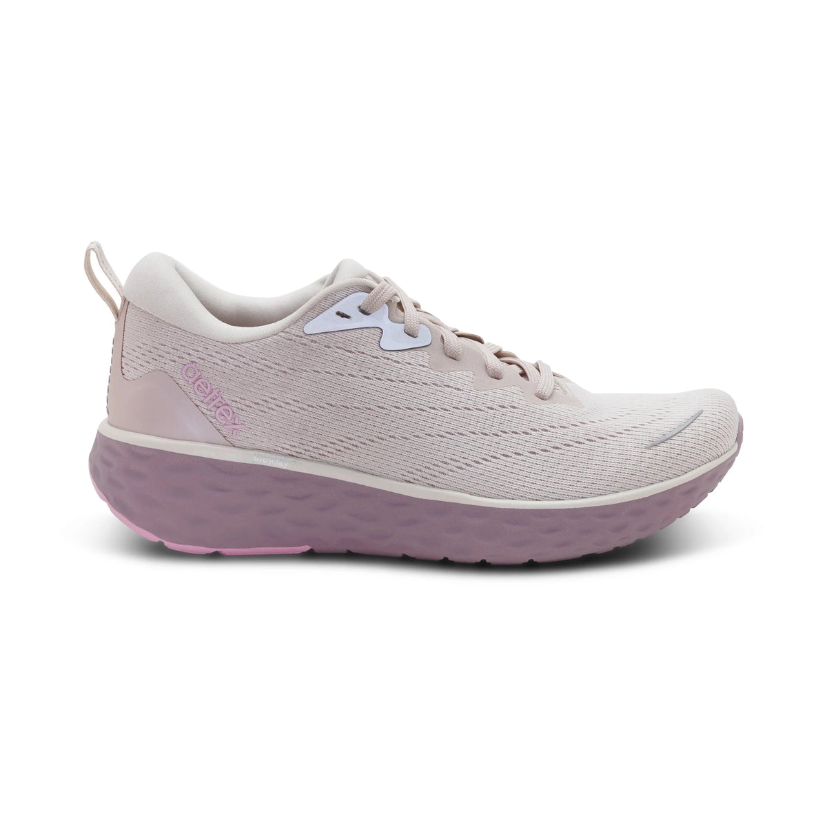Women's Nova