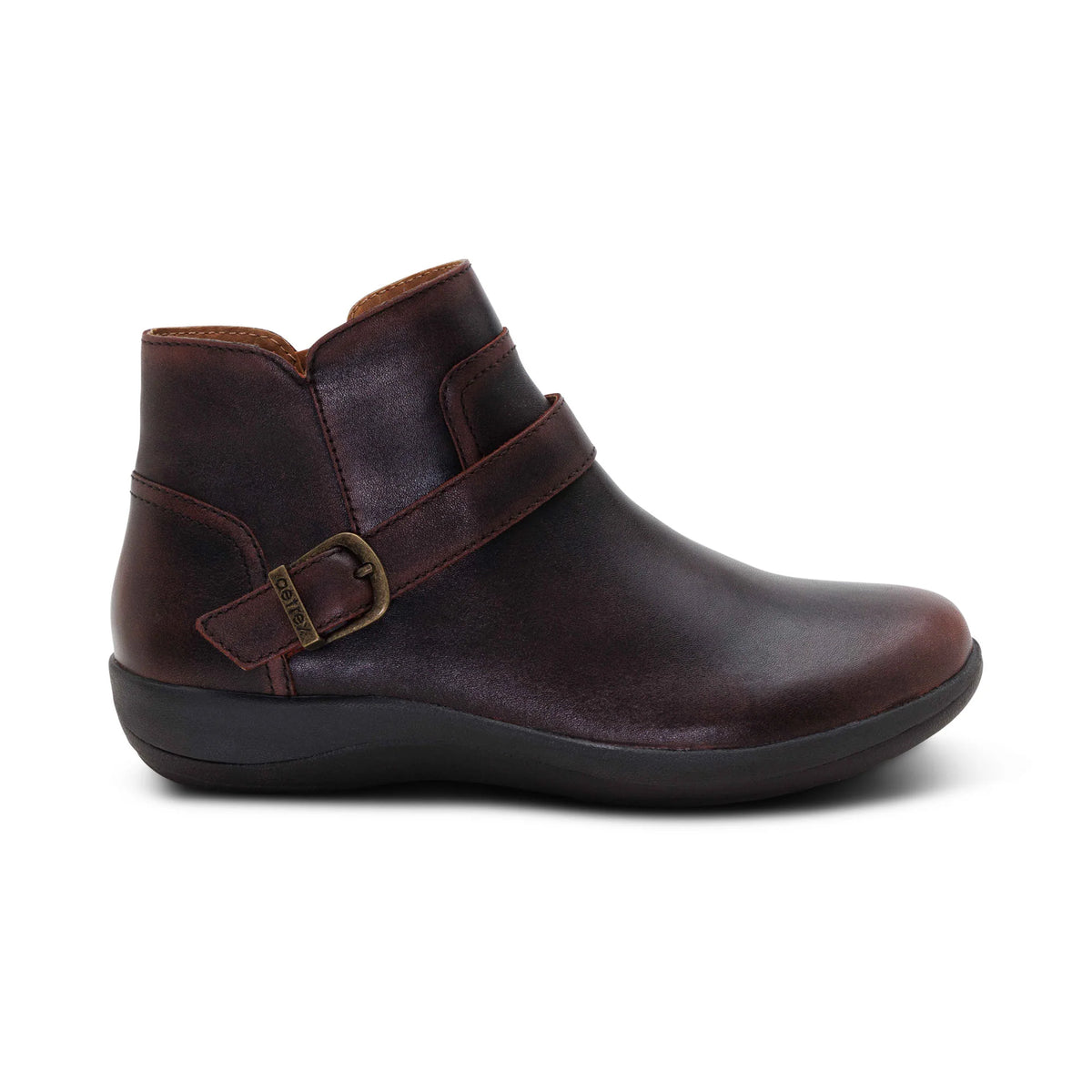 Women's Leah
