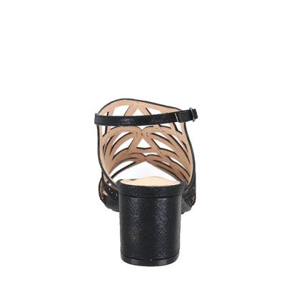 Women's Macy 01