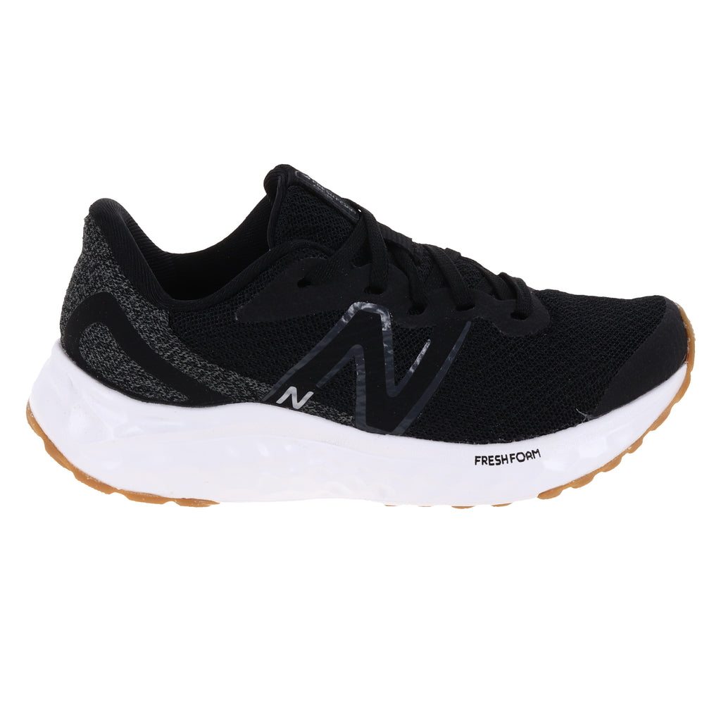 New balance 2025 outlet running shoes