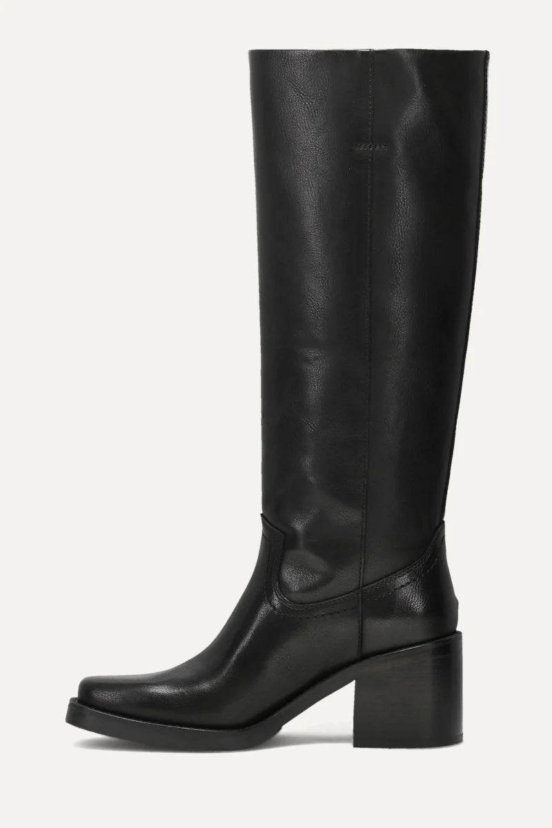 Women's Tessy Tall